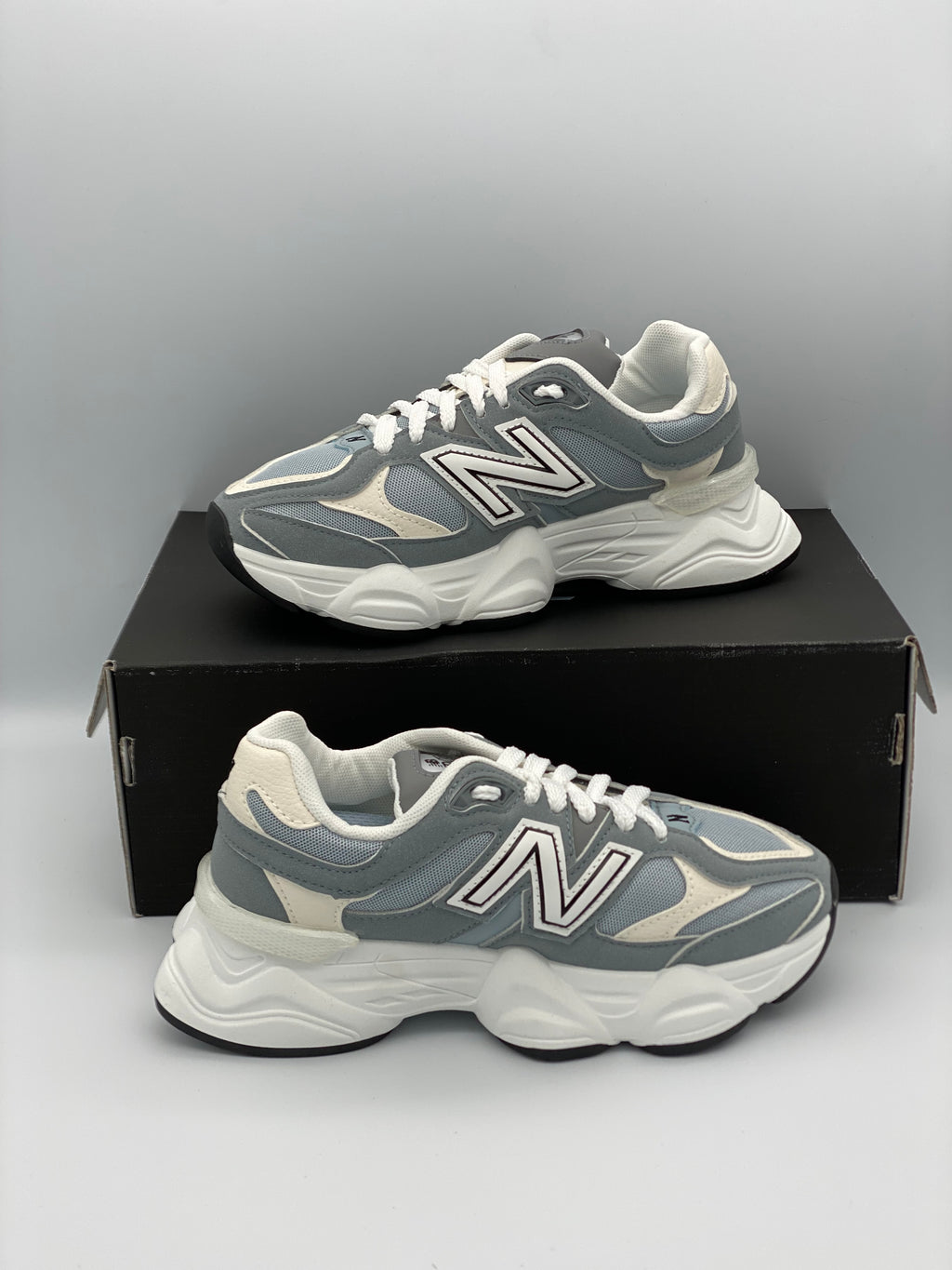 Sneakers New balance Très Confortable et avec Boîte