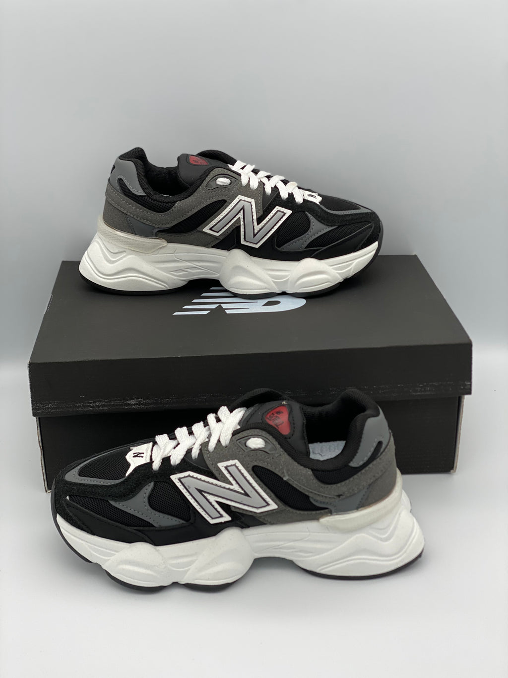 Sneakers New balance Très Confortable et avec Boîte